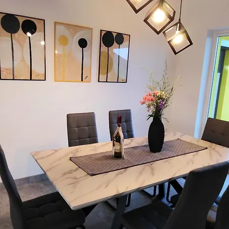 Casa Vacanze Ferienhaus Petrovija